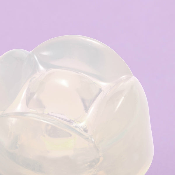 iroha petit LILY 百合造型細節,獨特凹凸紋理提供刺激體驗