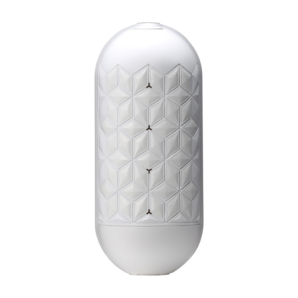 TENGA FLIP FLEXY 可塑型飛機杯,白色外殼設計,支援手動按壓調整壓力,可重複使用並可完全打開清洗
