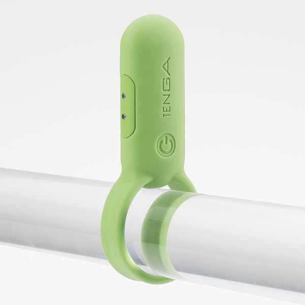 TENGA paiRING LIME 青檸綠色情侶環佩戴示意