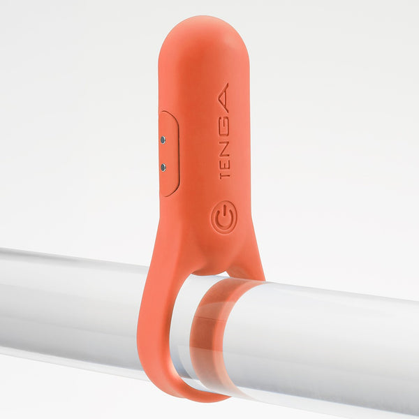 TENGA paiRING+ CORAL 珊瑚橙色情侶環佩戴示意