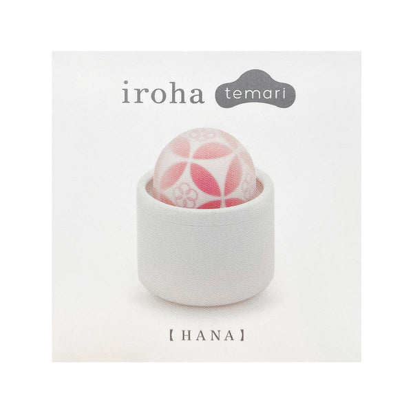 iroha temari HANA 花語 震動器產品包裝,搭配精緻紅色花紋,傳遞典雅日式美學。